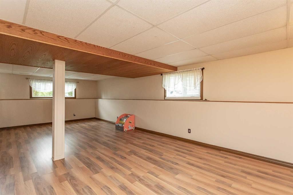4722 49 Avenue, Bentley, AB