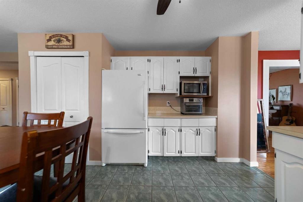 106 Martin Avenue, Bittern Lake, AB