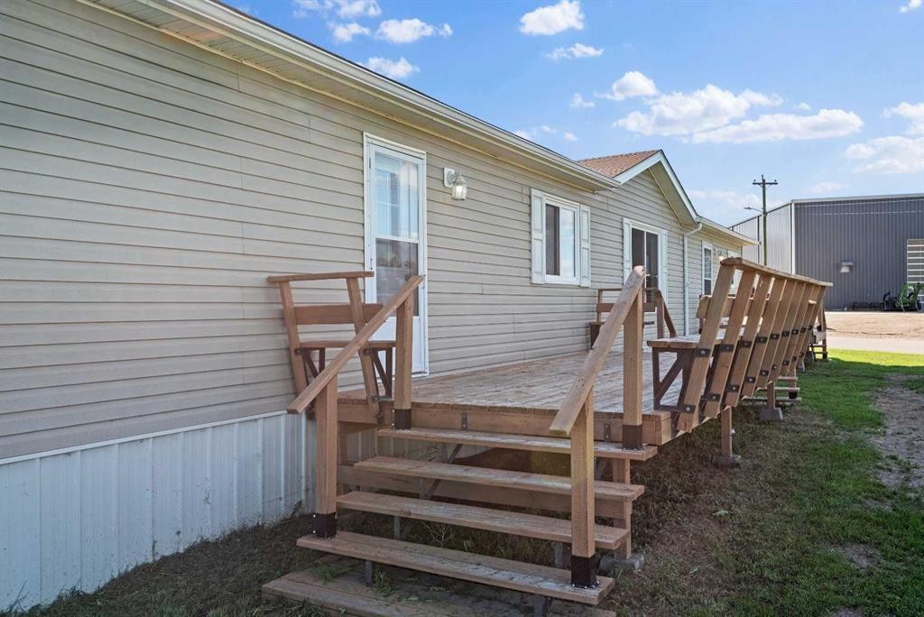 8 Trochu Avenue, Trochu, AB