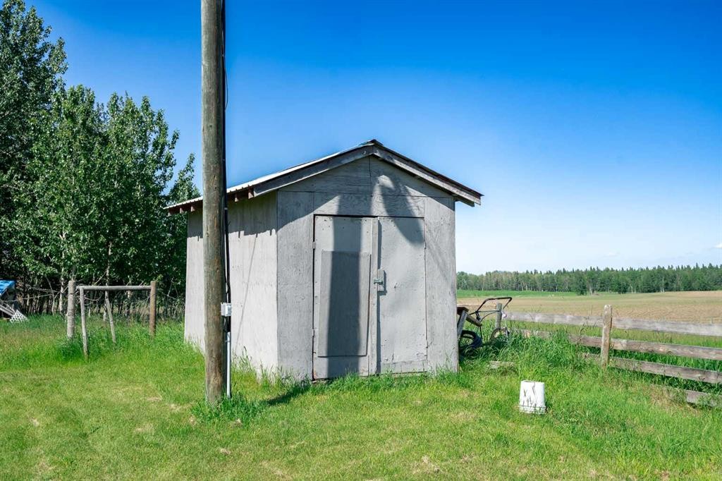 365021 Range Road 65, Caroline, AB