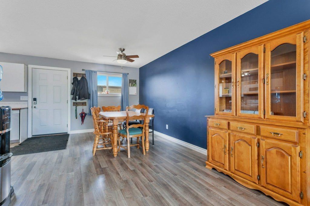 4917 Wocmacks Road, Blackfalds, AB