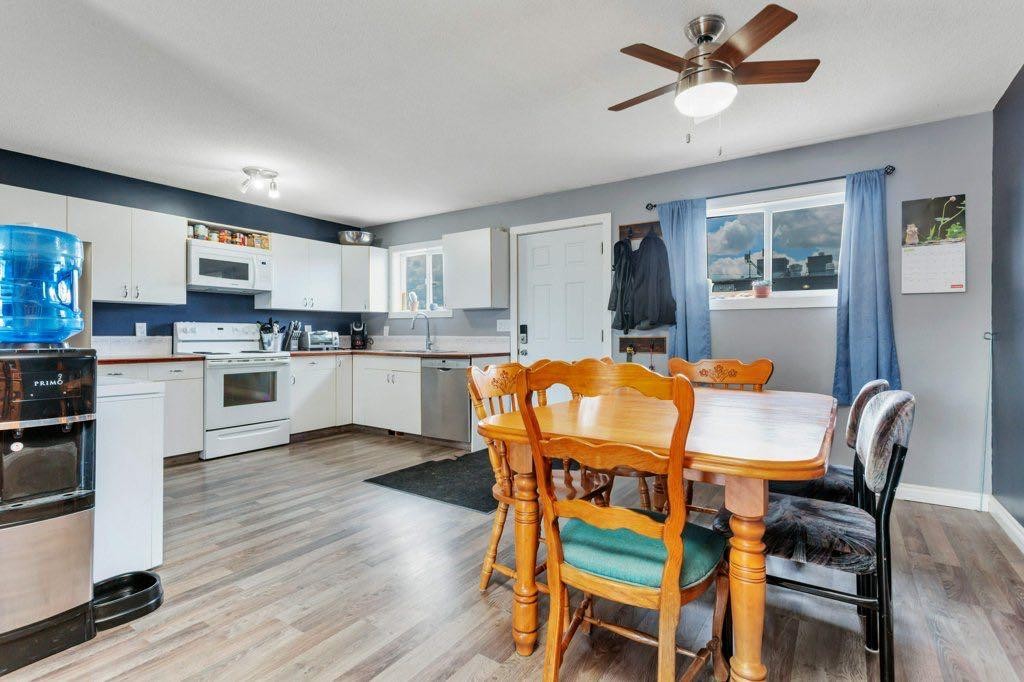 4917 Wocmacks Road, Blackfalds, AB
