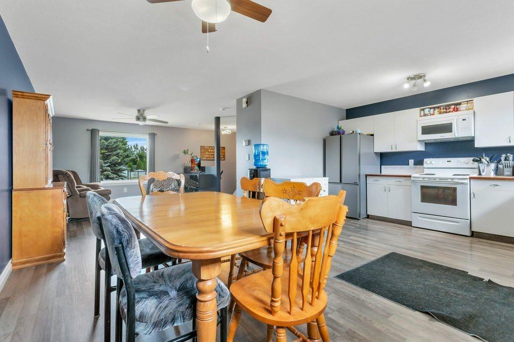 4917 Wocmacks Road, Blackfalds, AB