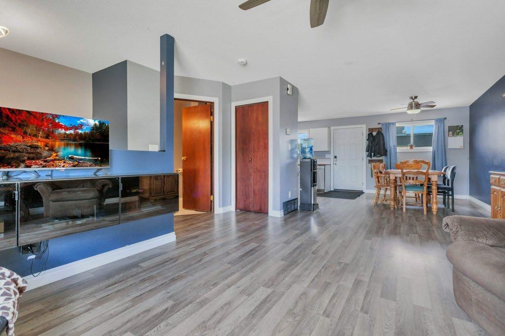 4917 Wocmacks Road, Blackfalds, AB