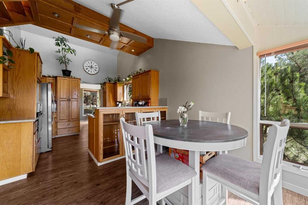 44402 Range Road 125, Rural Flagstaff County, AB - Indoor Photo Showing Dining Room