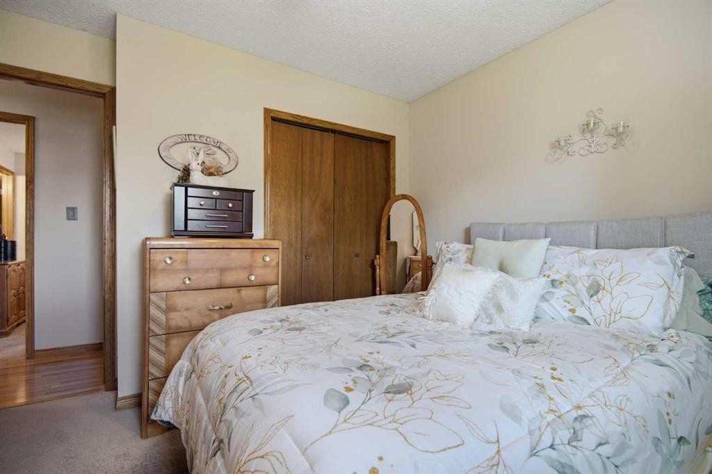 92 Mccullough Crescent, Red Deer, AB