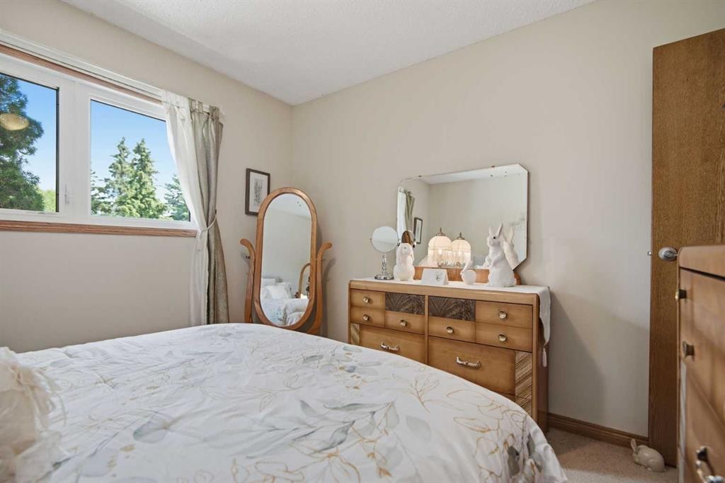 92 Mccullough Crescent, Red Deer, AB