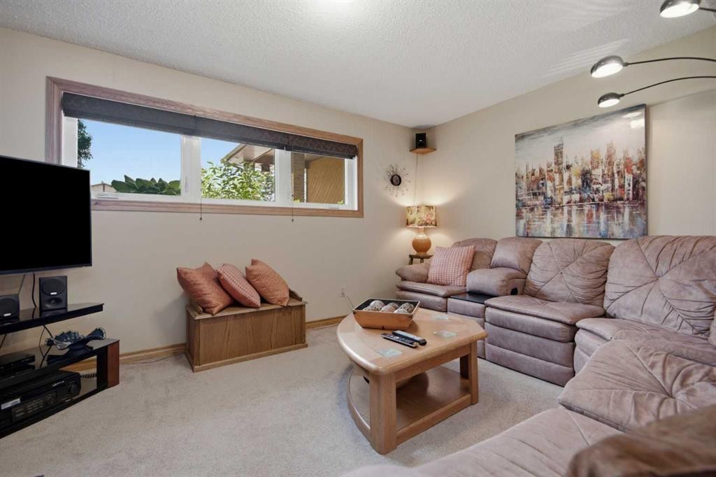92 Mccullough Crescent, Red Deer, AB