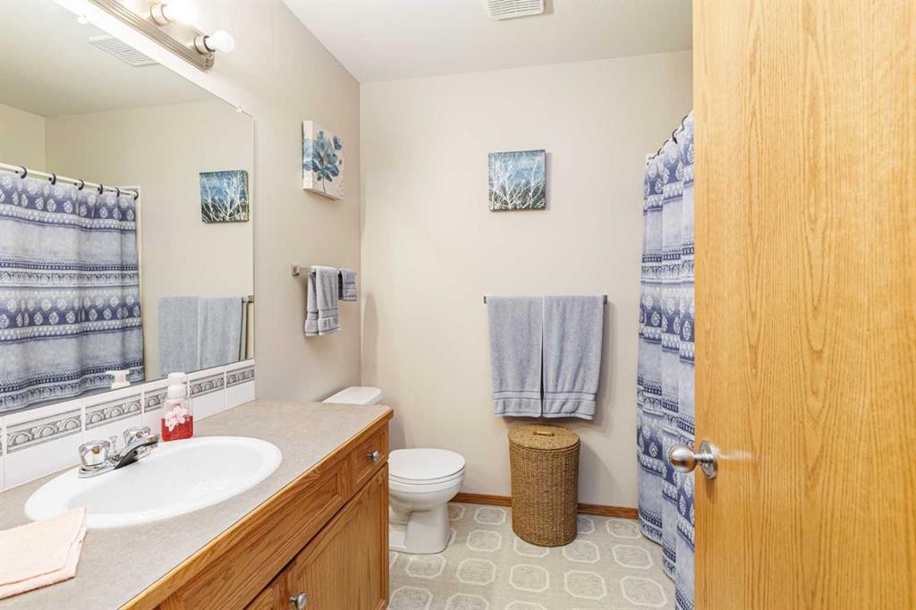 53 Adams Close, Red Deer, AB