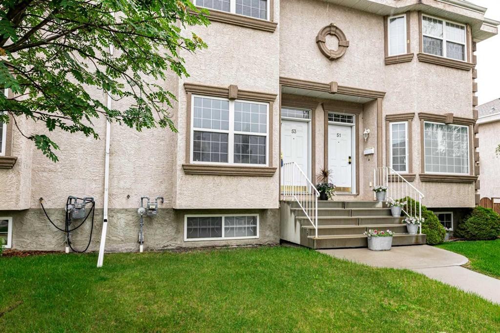 53 Adams Close, Red Deer, AB