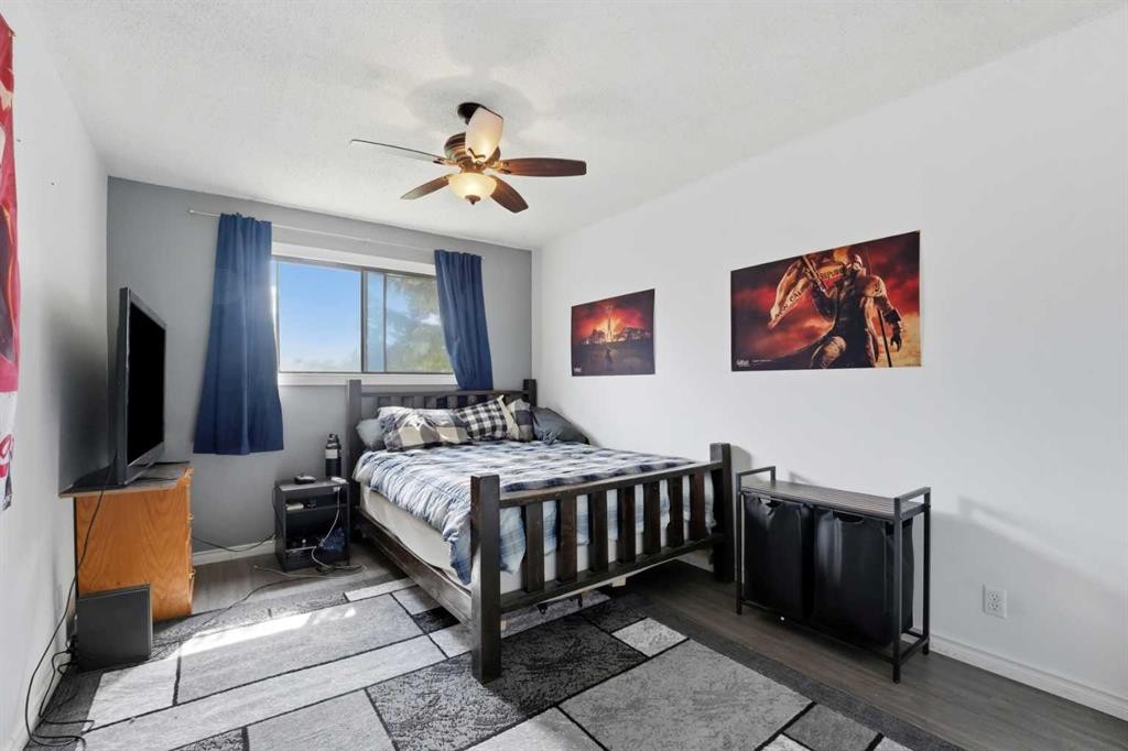 9 Griffiths Avenue, Red Deer, AB