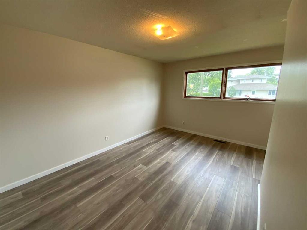 521 4 Street Se, Three Hills, AB