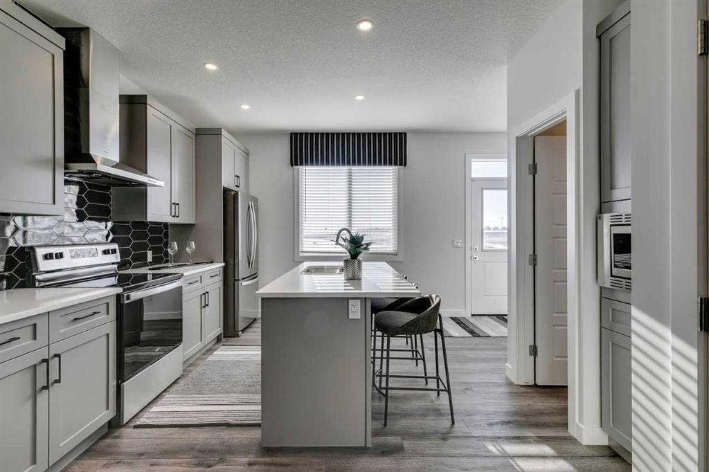 148 Snowberry Common Se, Calgary, AB