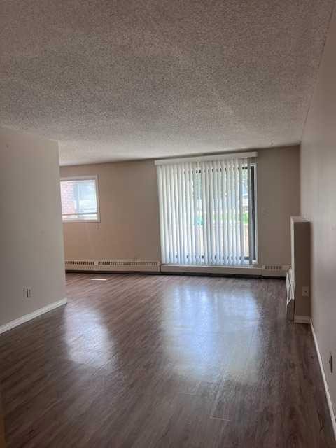 107-49 Bennett, Red Deer, AB