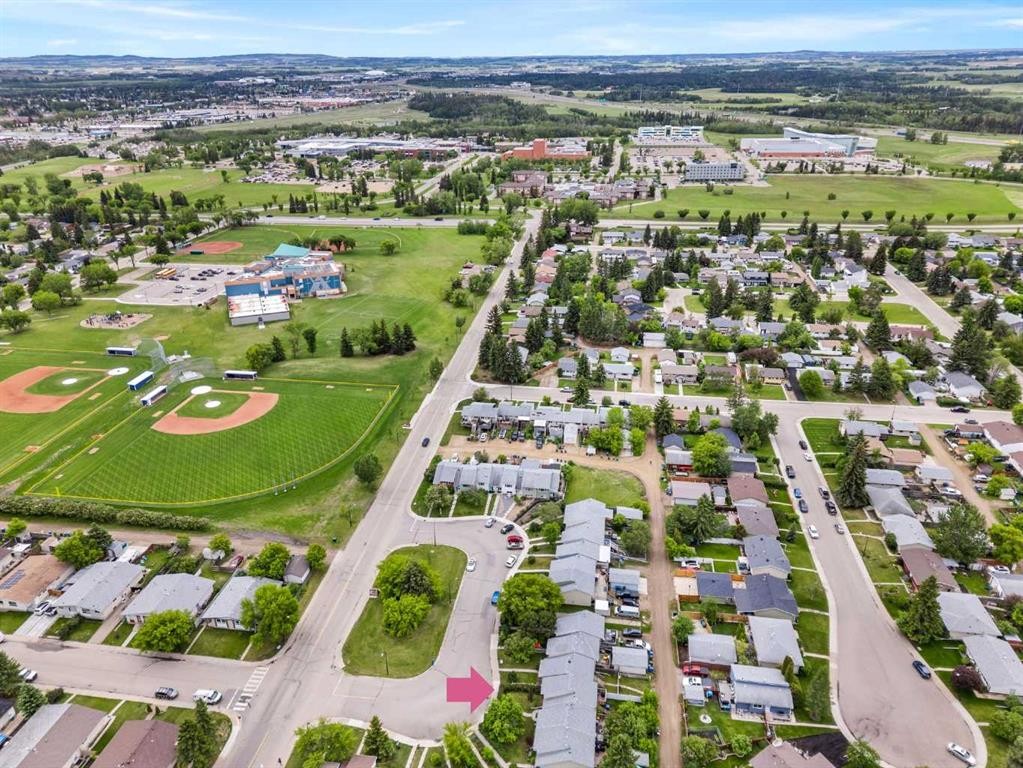 32 Whiteside Crescent, Red Deer, AB