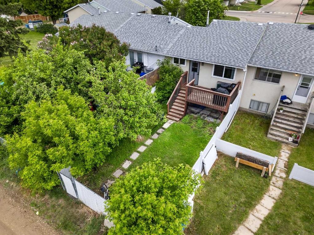32 Whiteside Crescent, Red Deer, AB