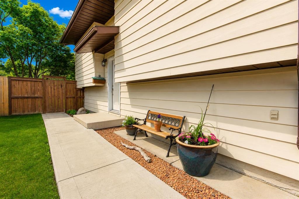 37 Rupert Crescent, Red Deer, AB