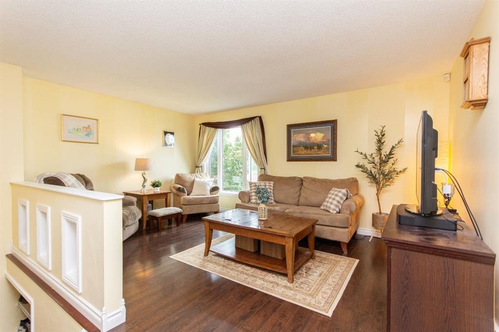 37 Rupert Crescent, Red Deer, AB