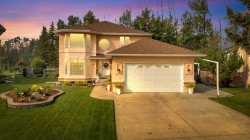 49 Willow Springs Crescent Sylvan Lake, AB T4S 1G3