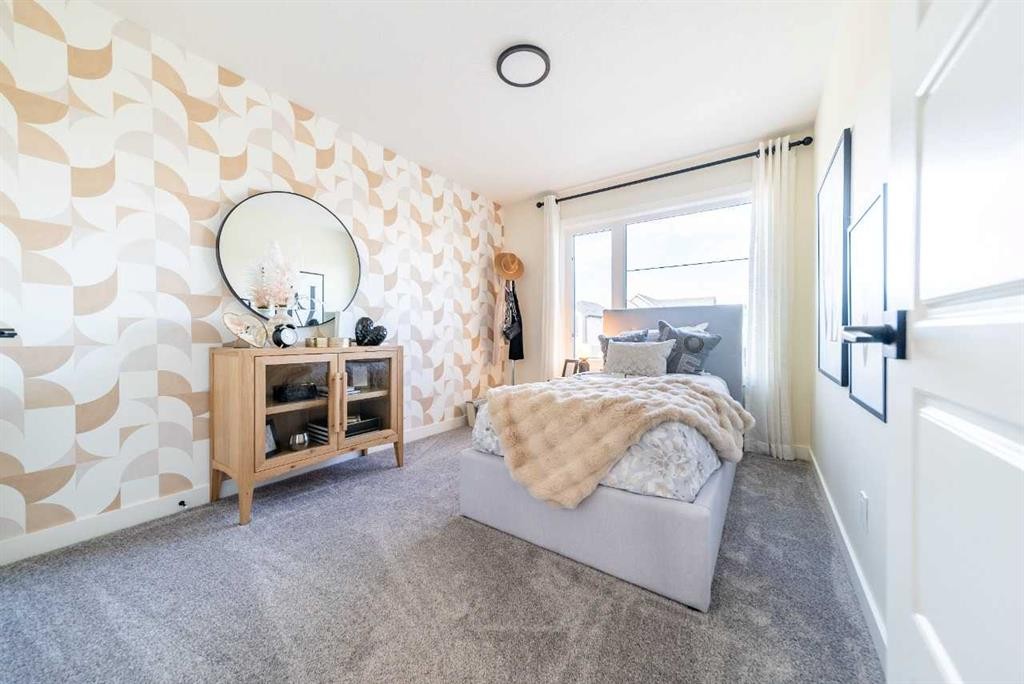 79 Lewiston Park Ne, Calgary, AB - Indoor Photo Showing Bedroom