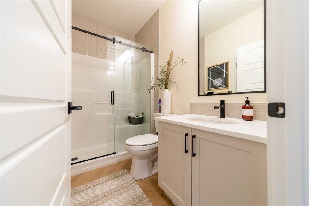 79 Lewiston Park Ne, Calgary, AB - Indoor Photo Showing Bathroom
