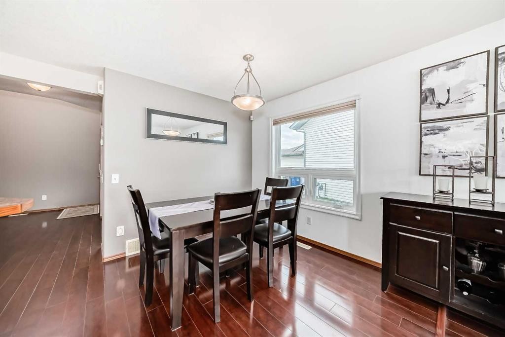 102-6220 Orr Drive, Red Deer, AB - Indoor Photo Showing Dining Room