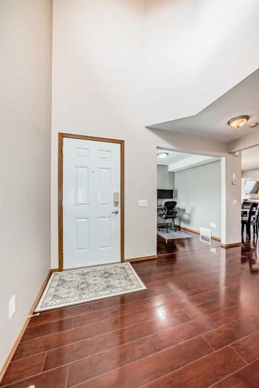 102-6220 Orr Drive, Red Deer, AB - Indoor Photo Showing Other Room