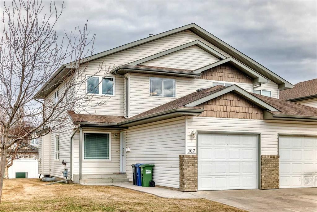 102-6220 Orr Drive, Red Deer, AB - Outdoor