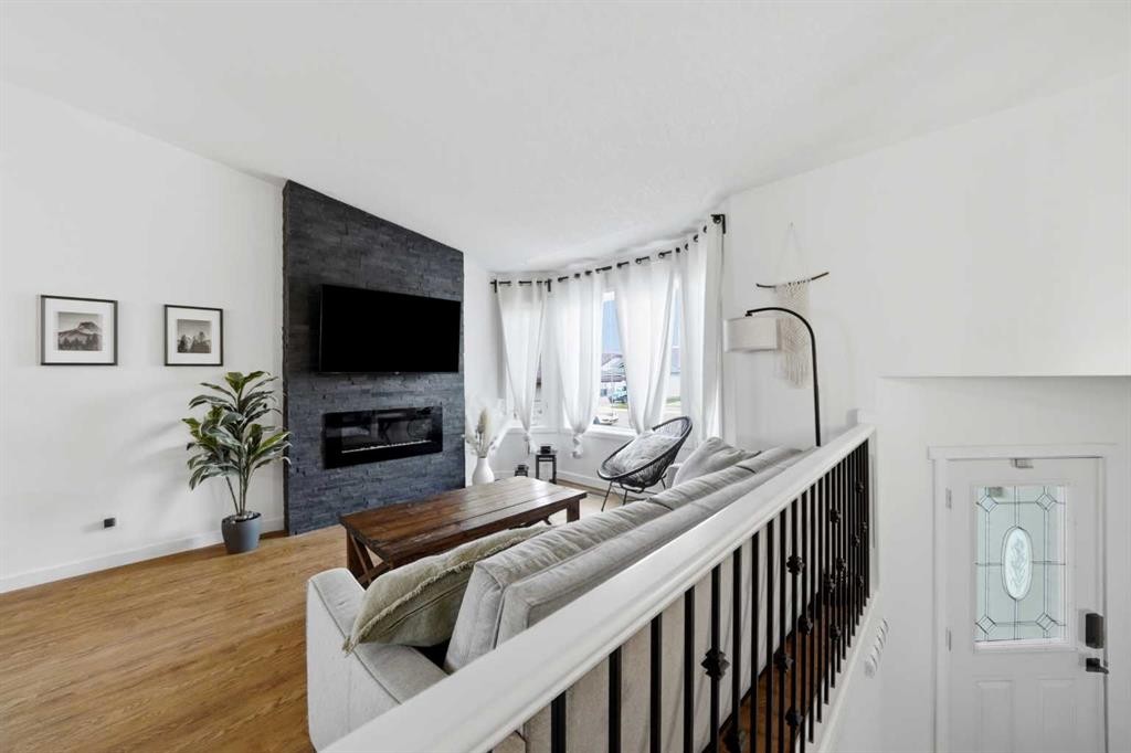 48 Dodge Avenue, Red Deer, AB