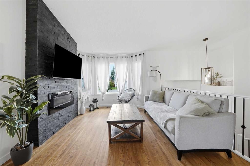 48 Dodge Avenue, Red Deer, AB