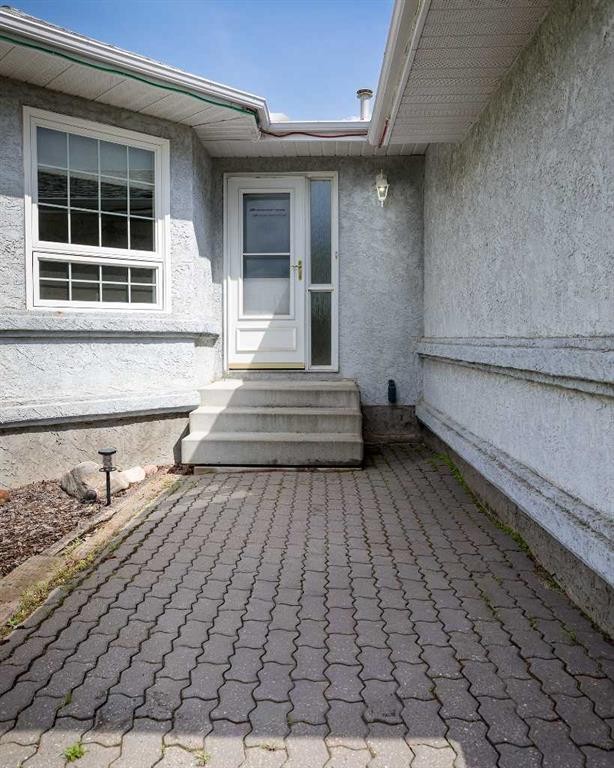 108 Martin Avenue, Bittern Lake, AB