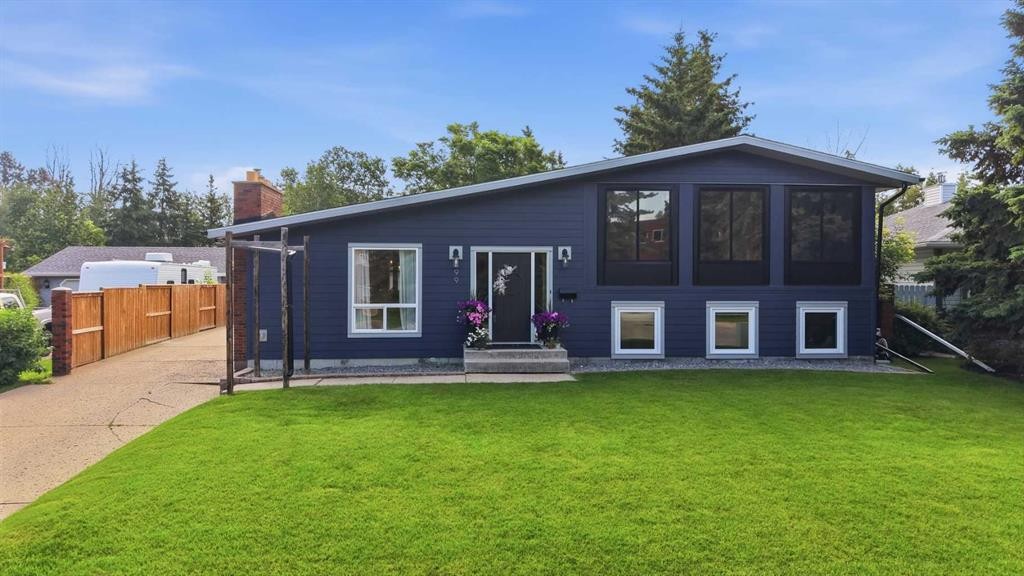 99 Piper Drive, Red Deer, AB - Outdoor