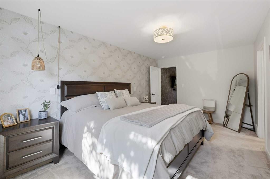 99 Piper Drive, Red Deer, AB - Indoor Photo Showing Bedroom