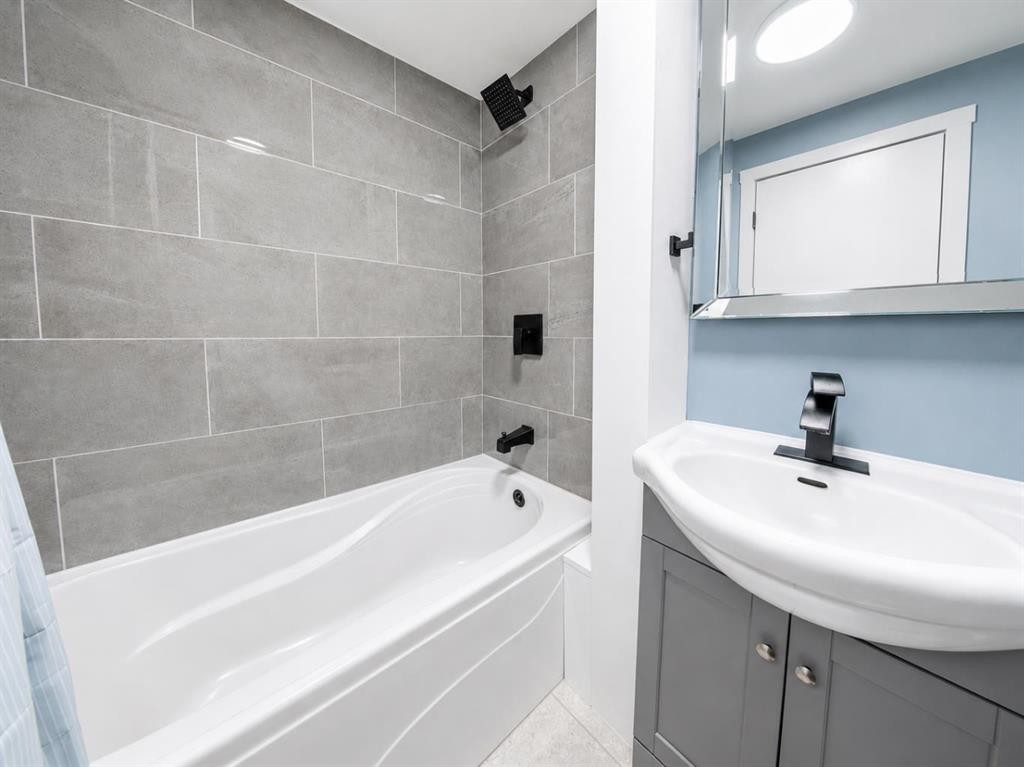 218 Falmere Way Ne, Calgary, AB