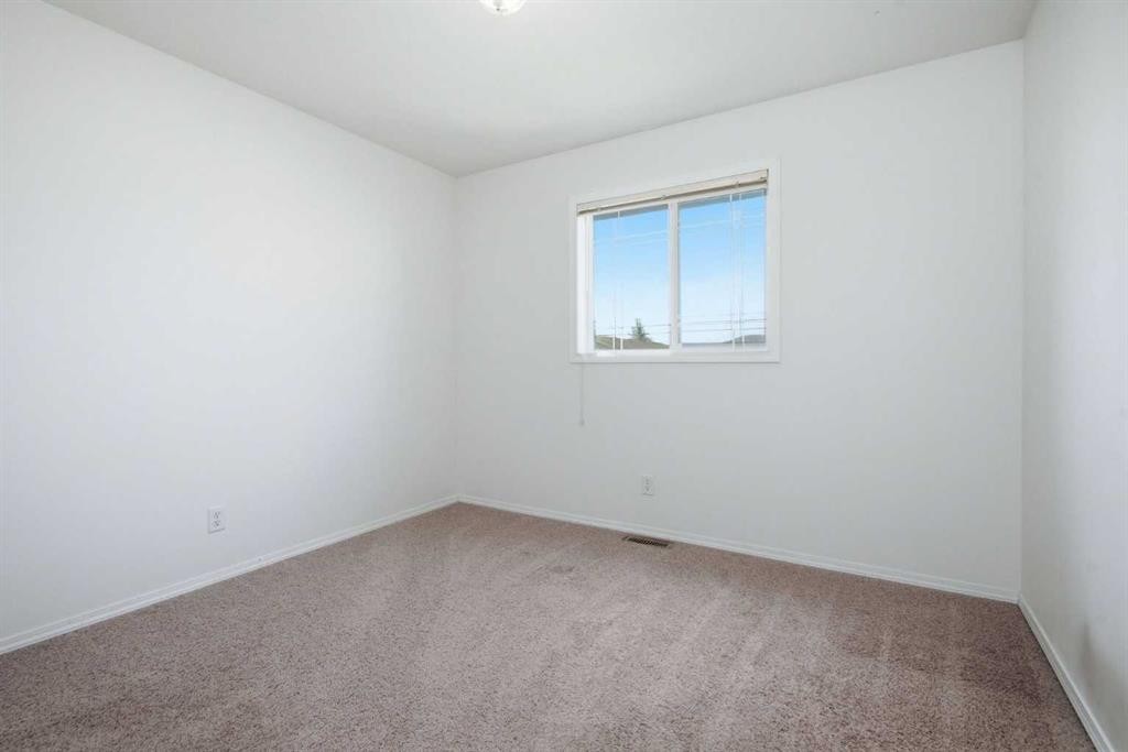 27 Iverson Close, Red Deer, AB