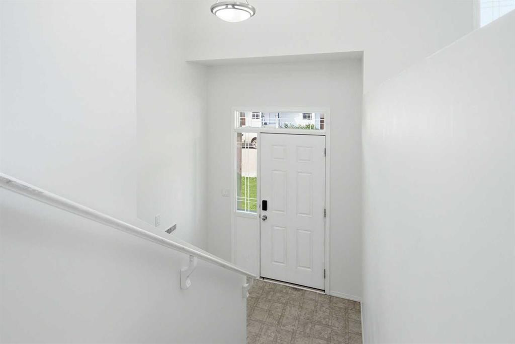 27 Iverson Close, Red Deer, AB