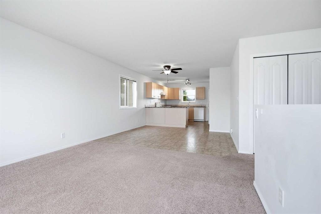 27 Iverson Close, Red Deer, AB