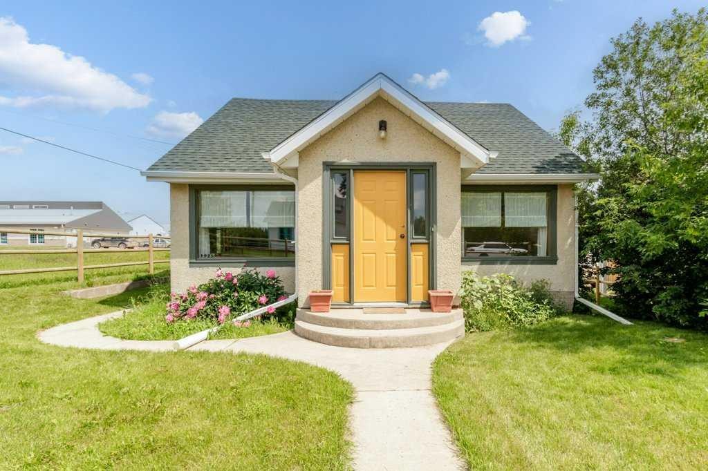1925 23 Avenue, Delburne, AB