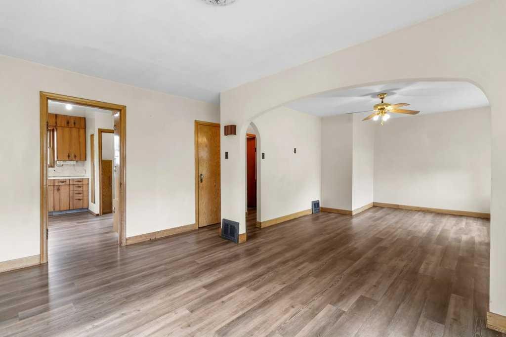 1925 23 Avenue, Delburne, AB
