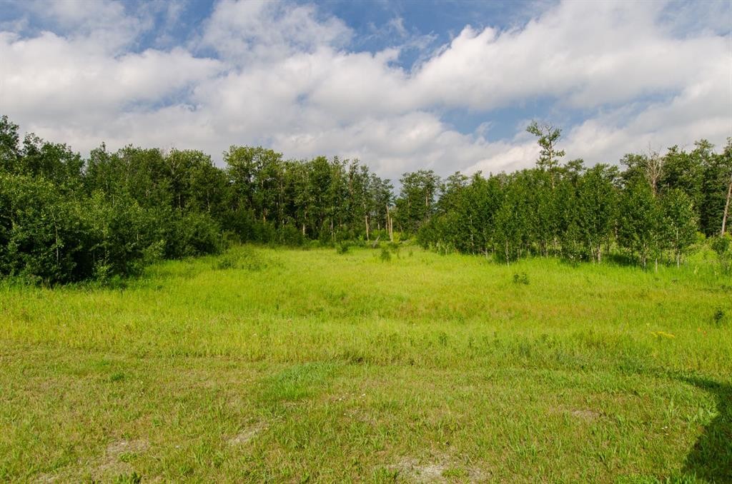 40518 Highway 821, Tees, AB