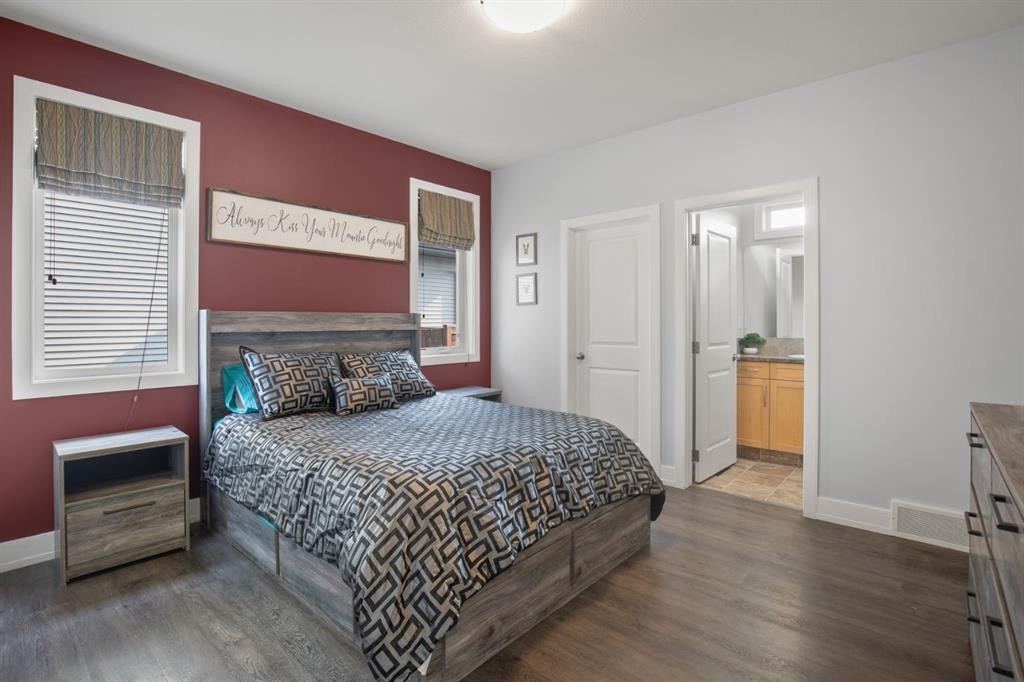 44 Bowman Circle, Sylvan Lake, AB