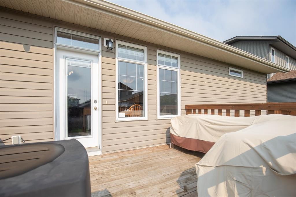44 Bowman Circle, Sylvan Lake, AB