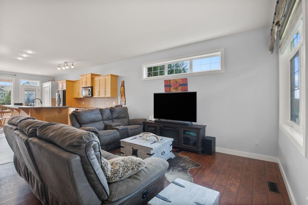 44 Bowman Circle, Sylvan Lake, AB
