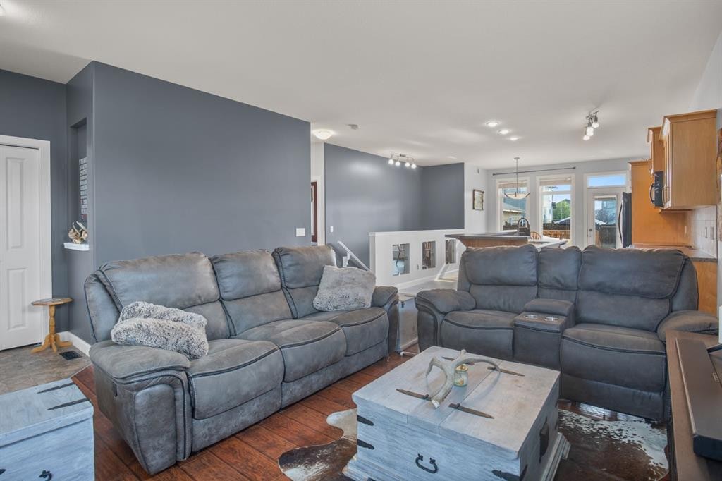 44 Bowman Circle, Sylvan Lake, AB