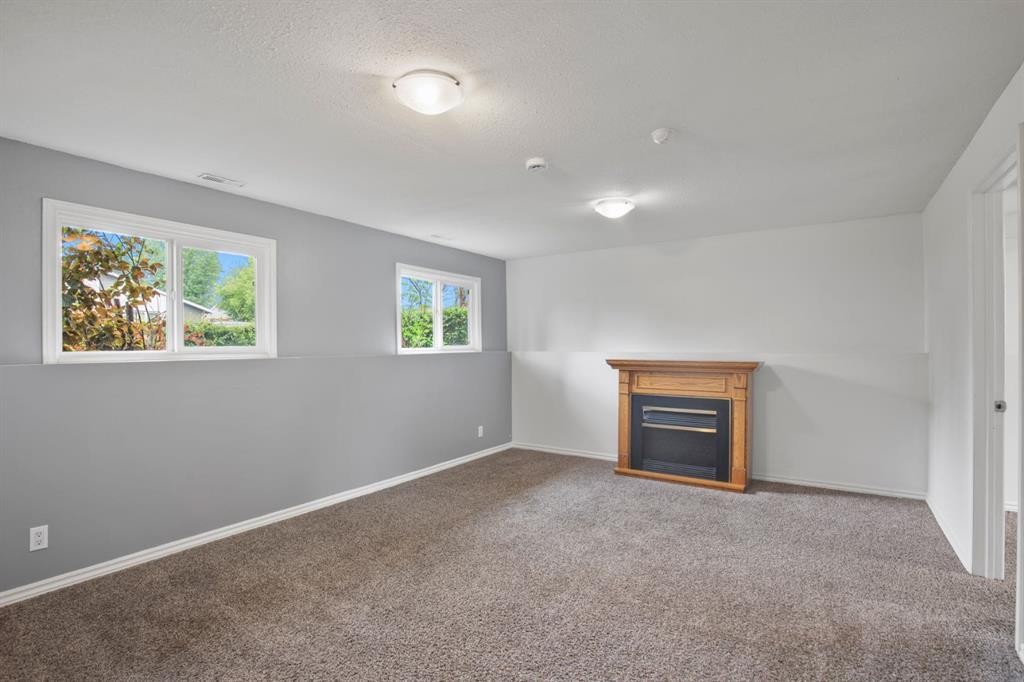 40 Olsen Street, Red Deer, AB