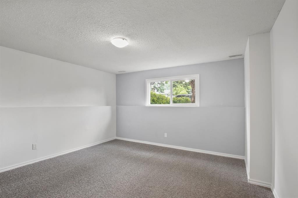 40 Olsen Street, Red Deer, AB