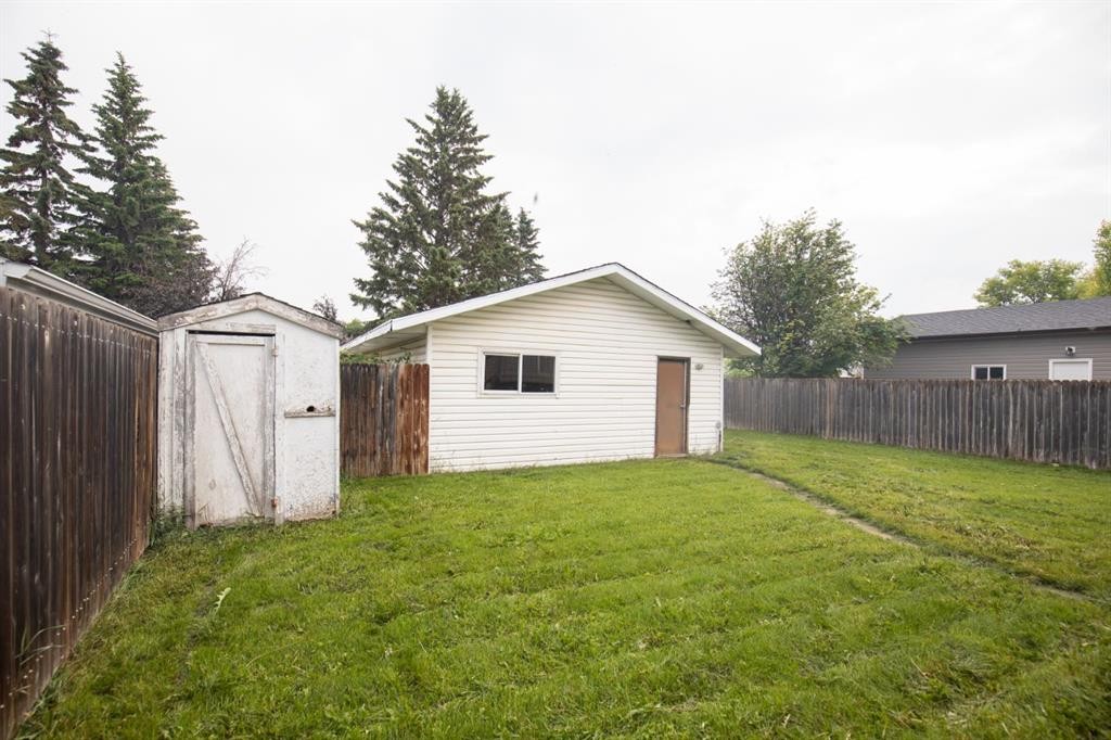 40 Olsen Street, Red Deer, AB