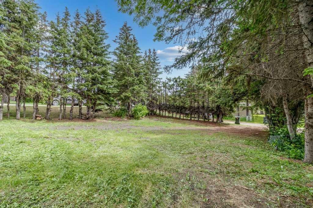 4901 53 Avenue, Bentley, AB