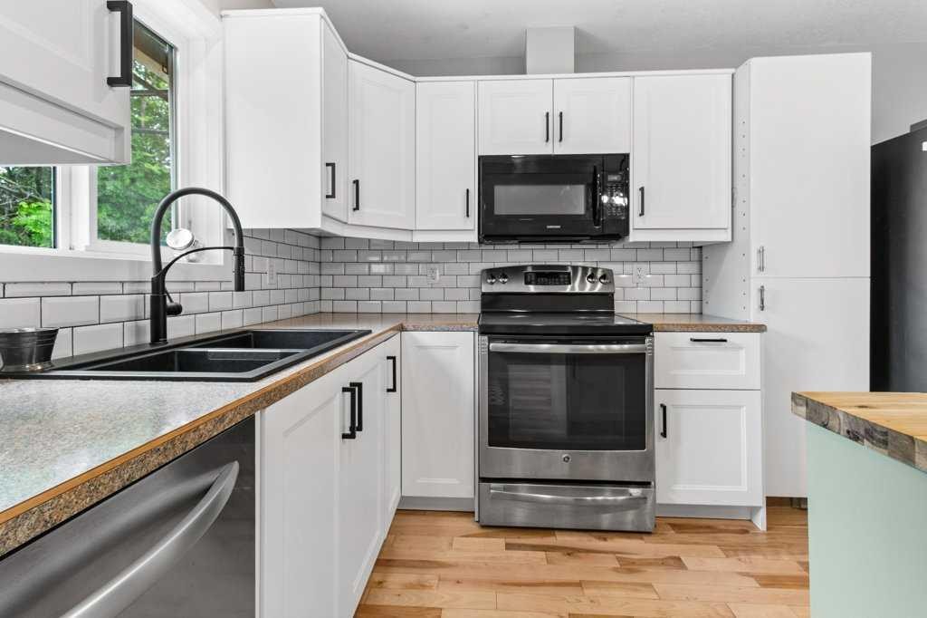 4901 53 Avenue, Bentley, AB
