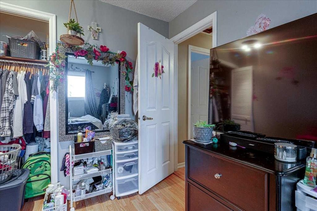 38 Heritage Drive, Lacombe, AB - Indoor